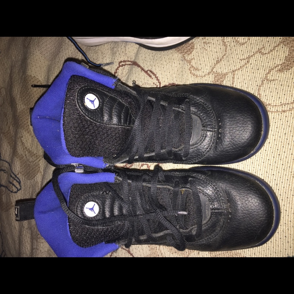 Shoes - Picture 1 of 3